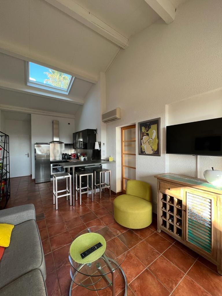 Appartement Vue Sur Mer, Piscine, Garage Prive Bormes-les-Mimosas Exterior foto